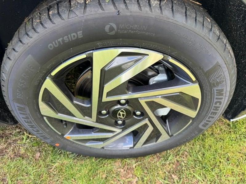 Hyundai i20 1.0 T-GDI 90cv DCT ConnectLine