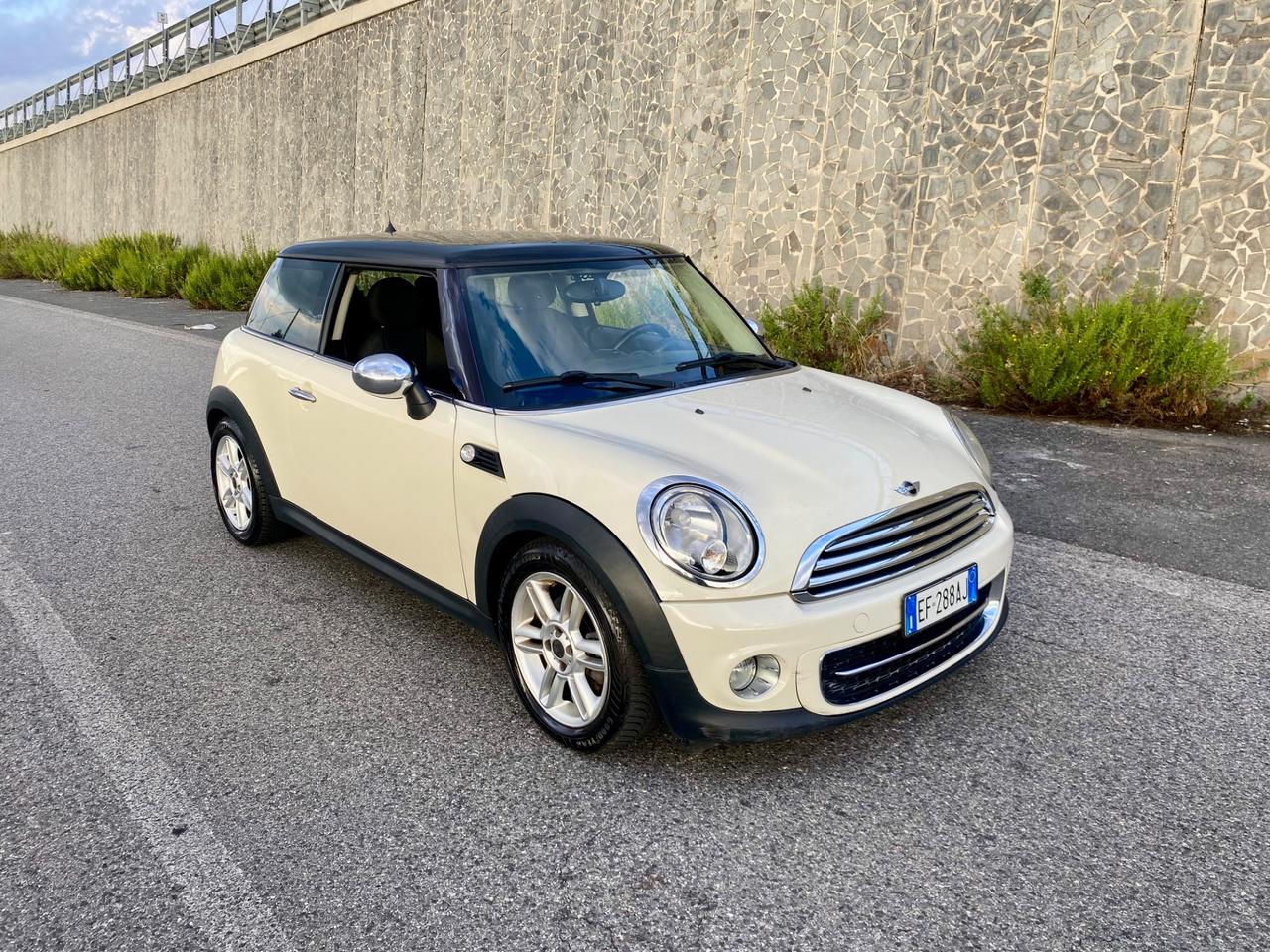 Mini Cooper 1.6 Diesel 109cv