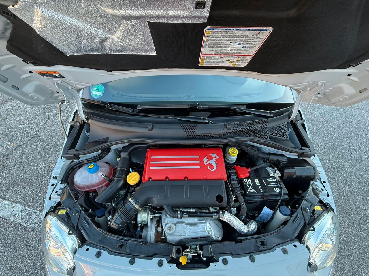 Abarth 595 1.4 Turbo T-Jet 180 CV Competizione