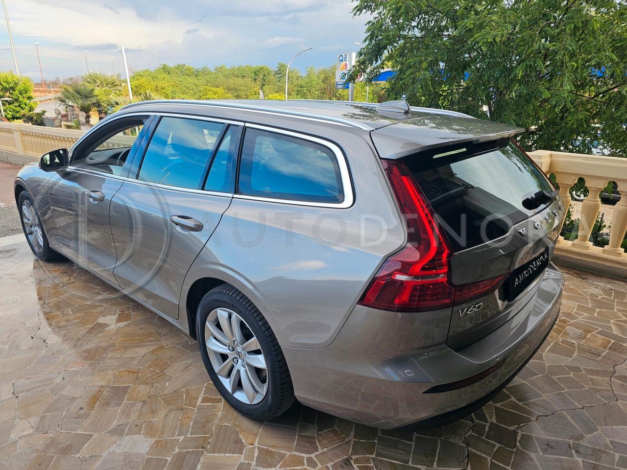 Volvo V60 D3 Geartronic Business#MOTORE FUSO#LED#XENO#PELLE#NAVI