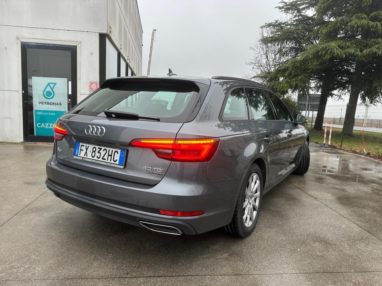 Audi A4 Avant 40 TDI quattro Prezzo x EXPORT