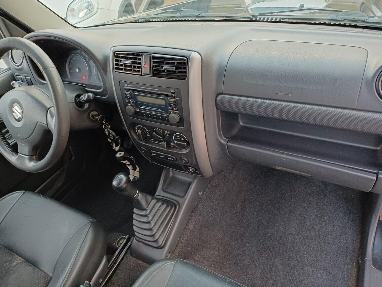 Suzuki Jimny 1.3i 16V cat 4WD
