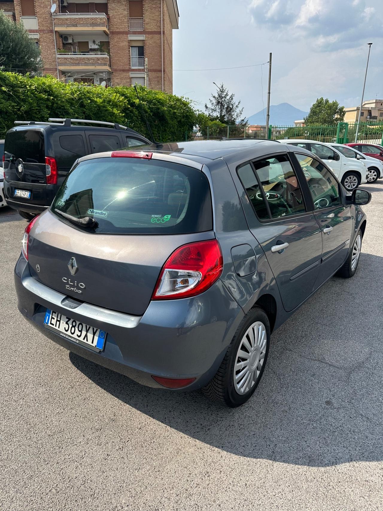 Renault Clio 1.2 16V 5 porte Luxe