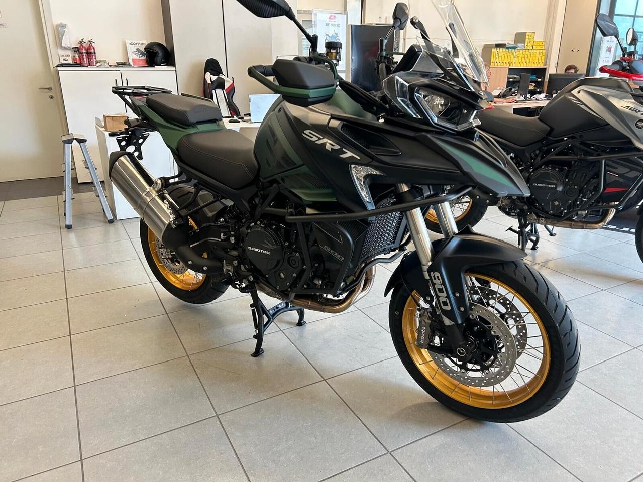 Qj Motor SRT 900 SX IN PROMOZIONE