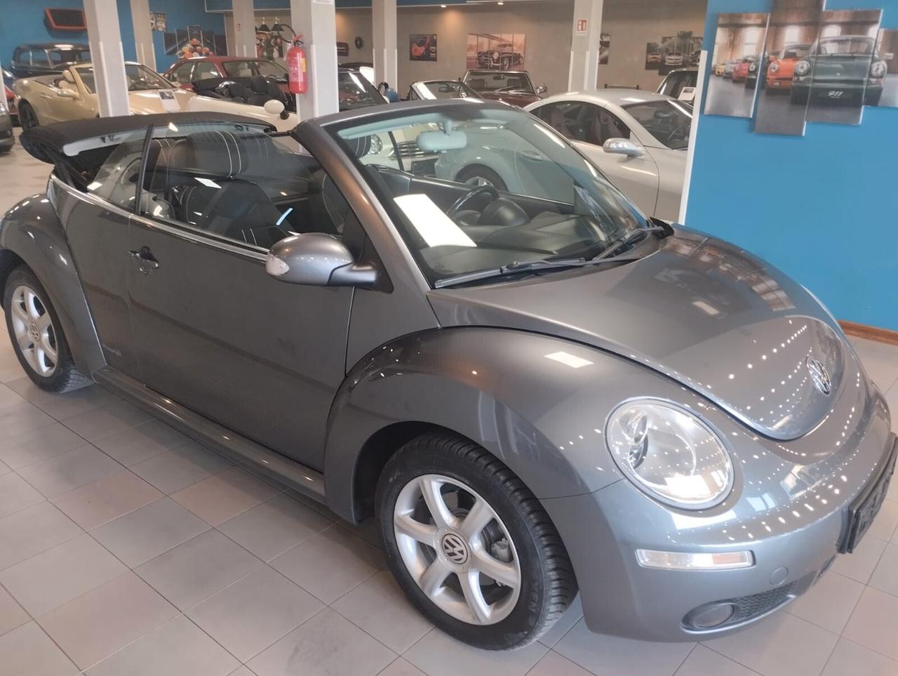 Volkswagen New Beetle 1.6 Cabrio adatta a neopatentati