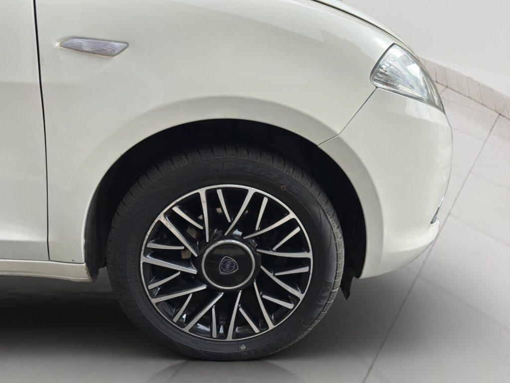 LANCIA Ypsilon 3ª serie Ypsilon 1.2 69 CV 5 po...