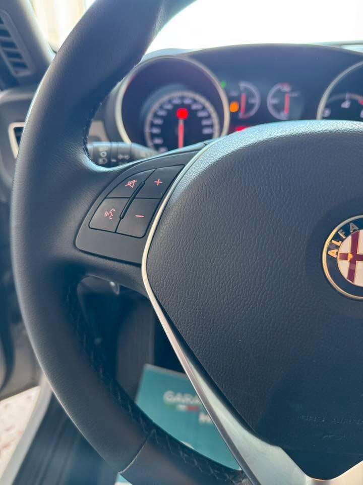 Alfa Romeo Giulietta 1.6 JTDm-2 105 CV Exclusive