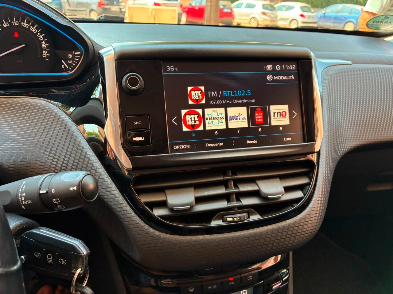 Peugeot 2008 1.6HDi GTLine perfetta-17