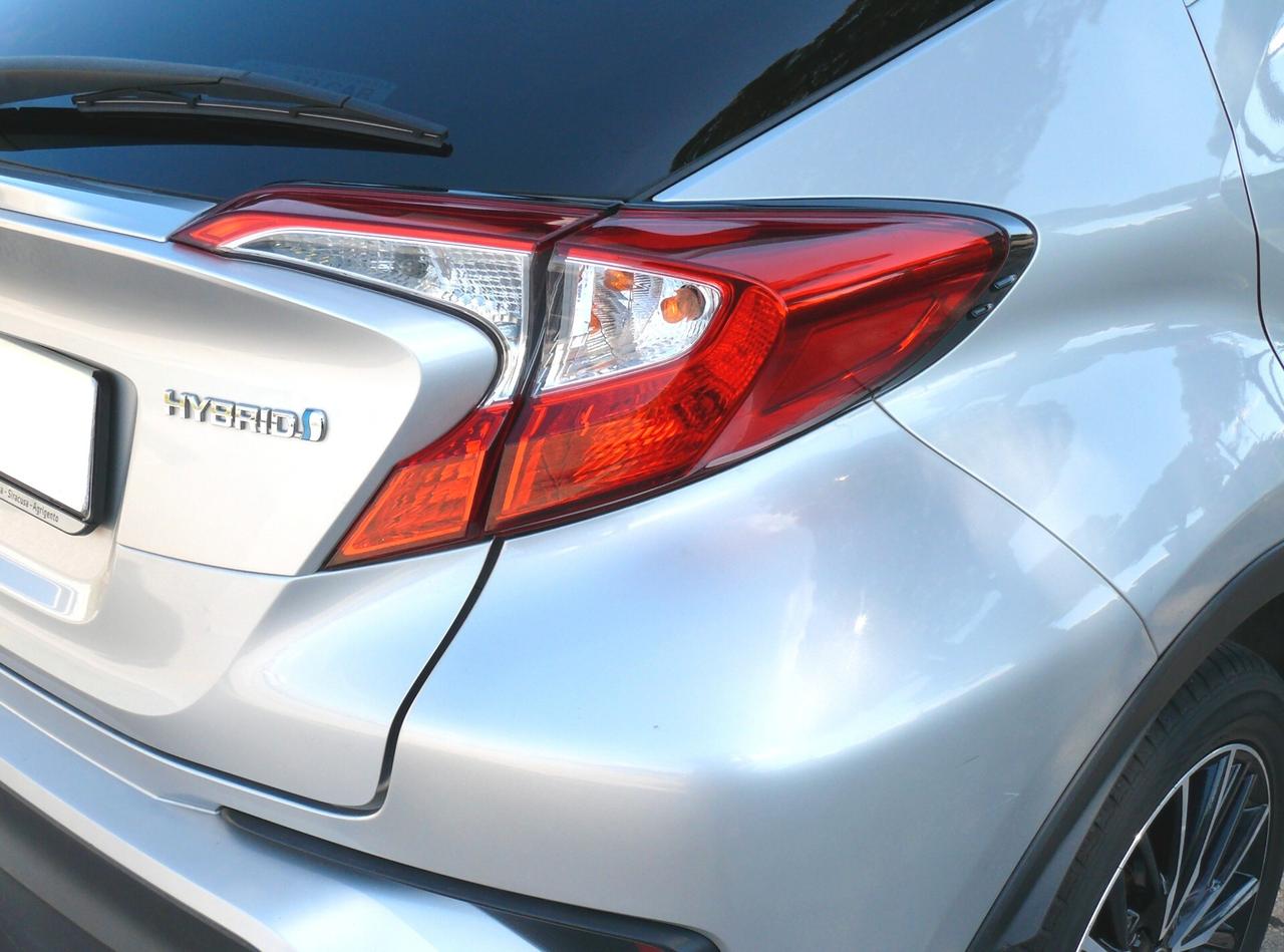 Toyota C-HR 1.8 Hybrid E-CVT Style (M1317)
