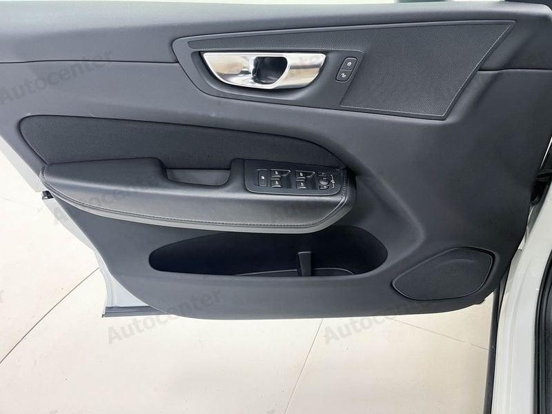 Volvo XC60 XC60 B4 (d) FWD 197CV AUT MOMENTUM PRO