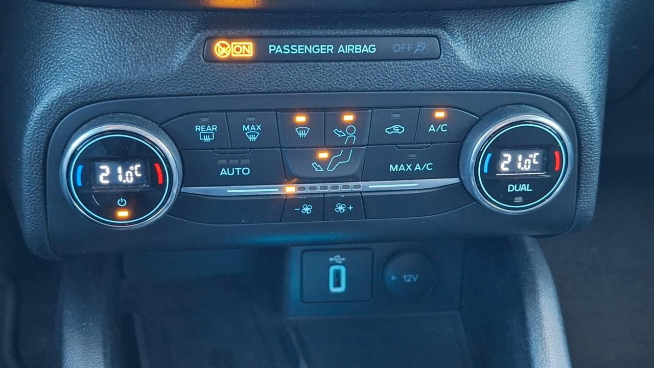 Ford Focus BERLINA 1.0 EcoBoost Hybrid 125 CV - Business