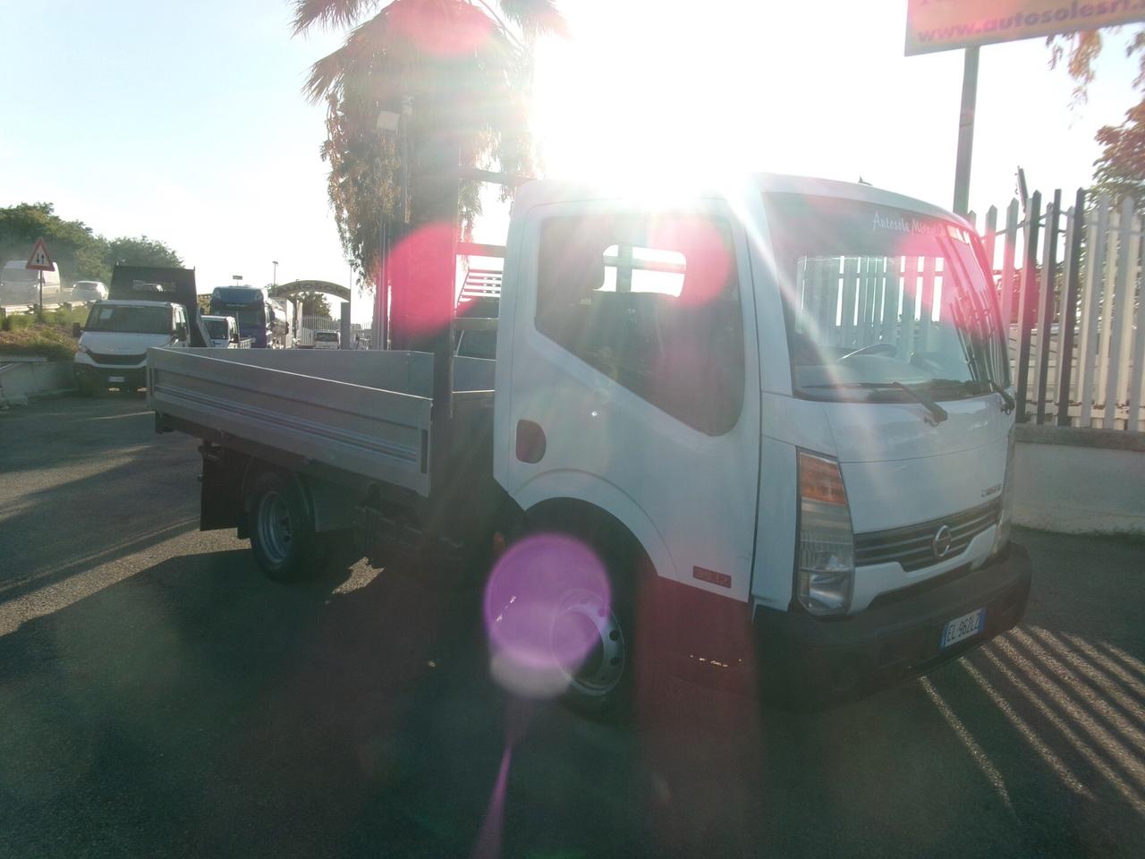 Nissan Cabstar 35-12 EURO 5 2.5 120CV CASSONE FISSO CORTO DA 3.25 METRI