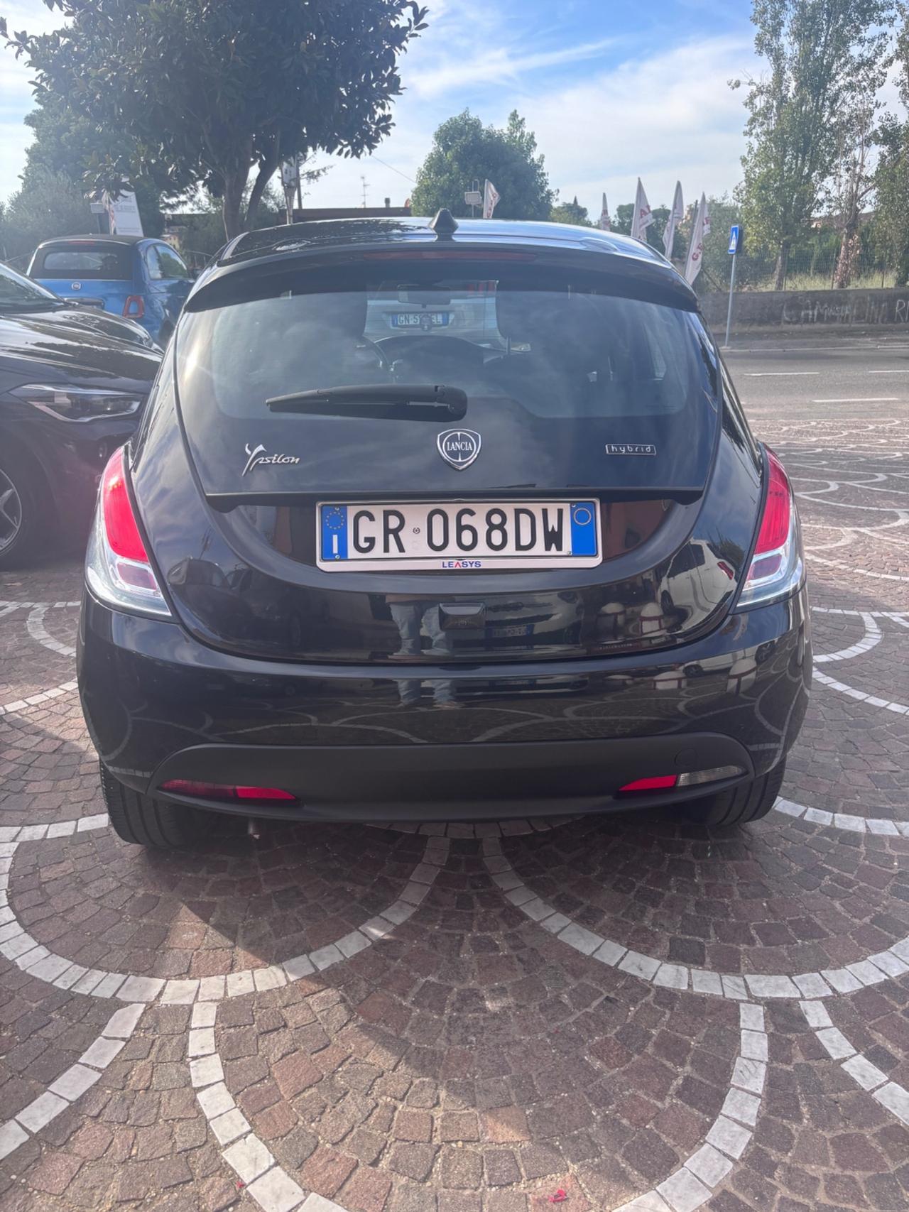 Lancia Ypsilon 1.0 FireFly 5 porte S&S Hybrid Gold