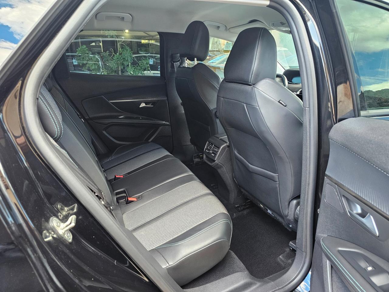 Peugeot 3008 BlueHDi 130 S&S Allure pack