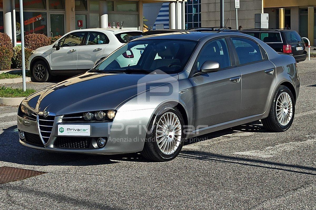 ALFA ROMEO 159 1.9 JTDm 16V Distinctive Q-Tronic