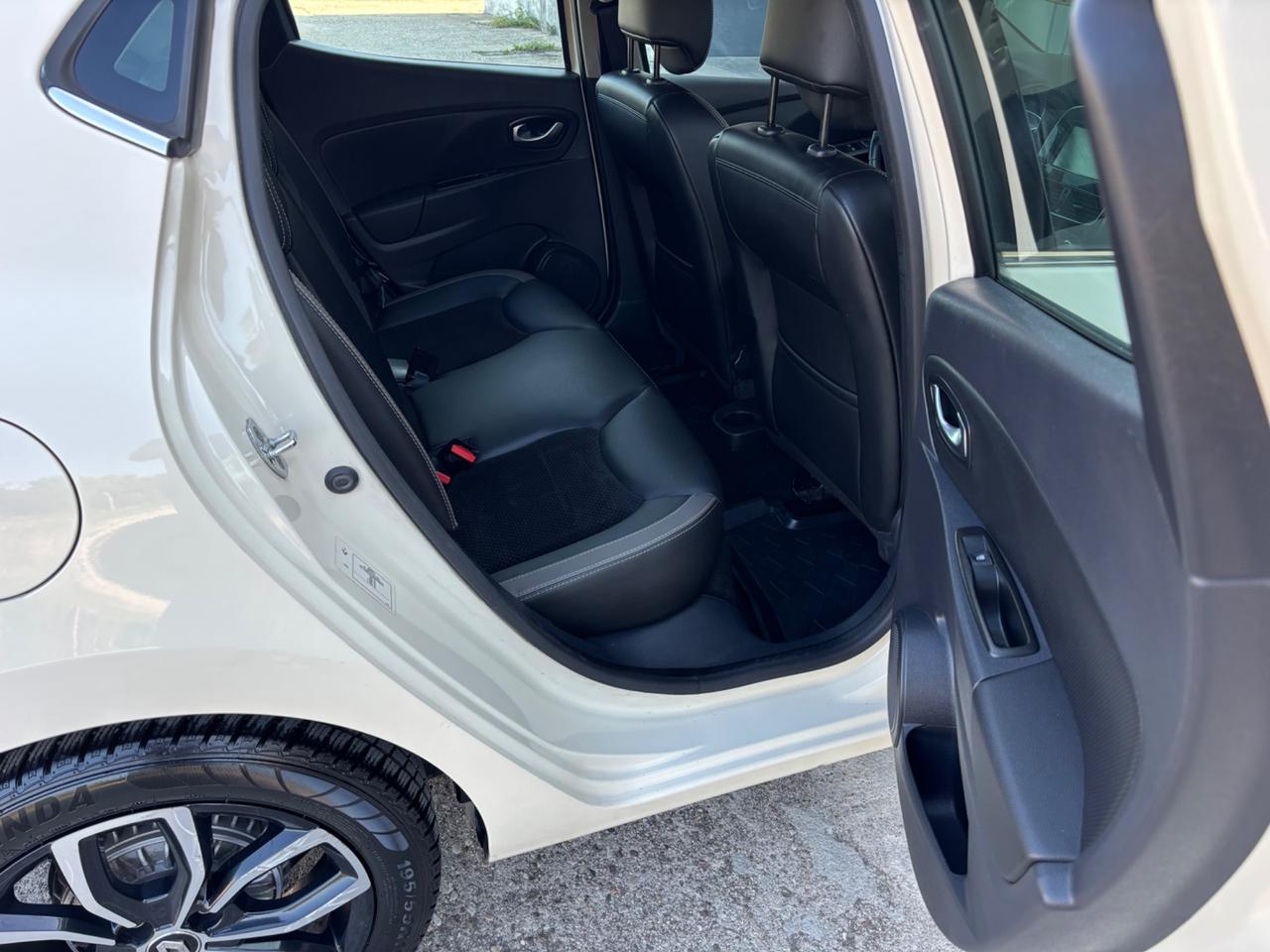Renault Clio 1.2 benzina.Neopatentati.Garanzia 12mesi