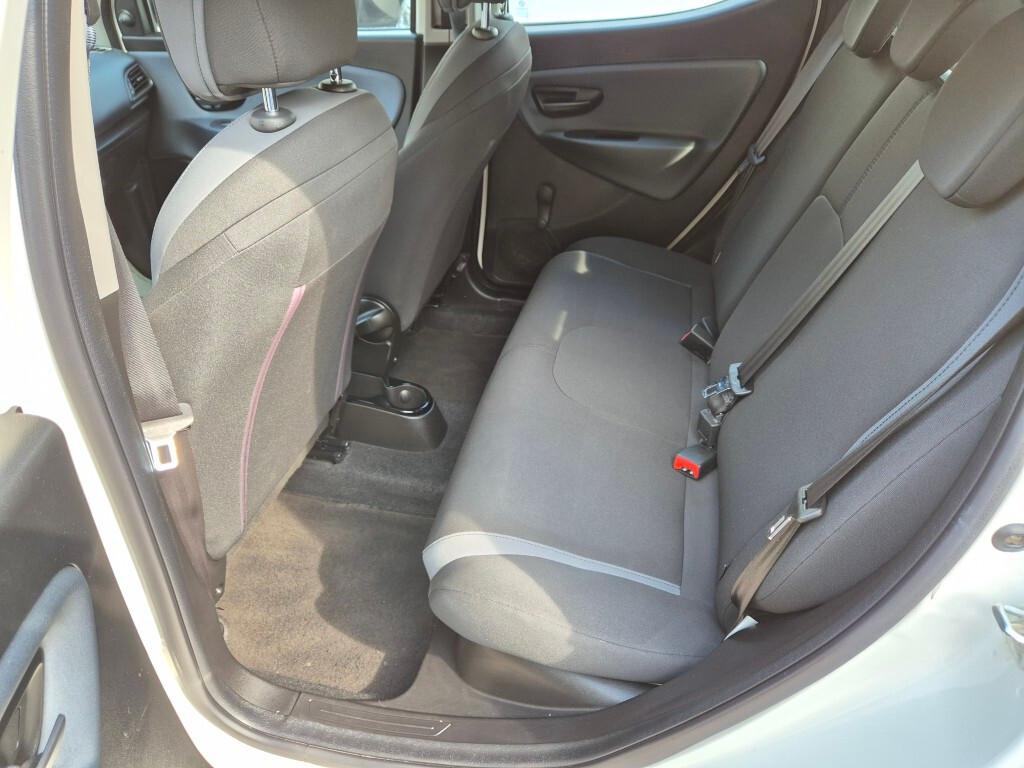 Lancia Ypsilon 1.2 69 CV 5 porte 27.000 KM