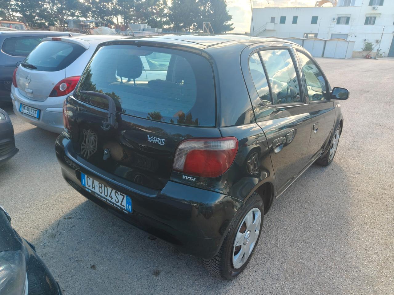 Toyota Yaris 1.0i 16V cat 5 porte