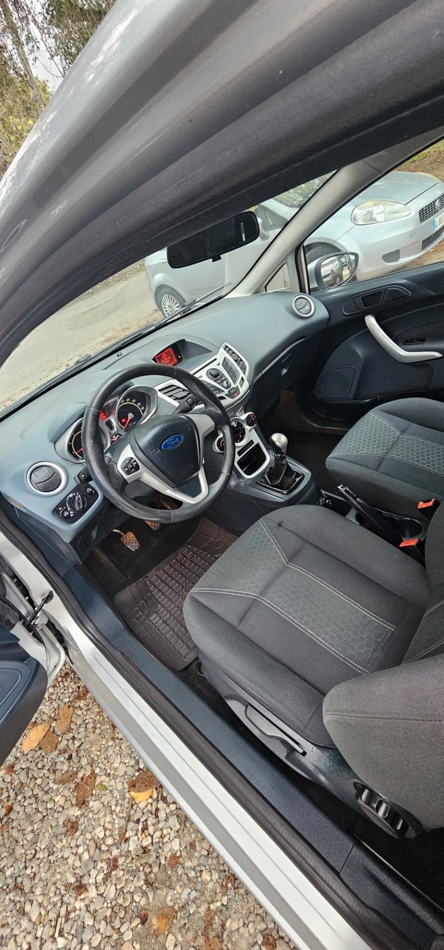 Ford Fiesta 1.2 82CV 3 porte Titanium