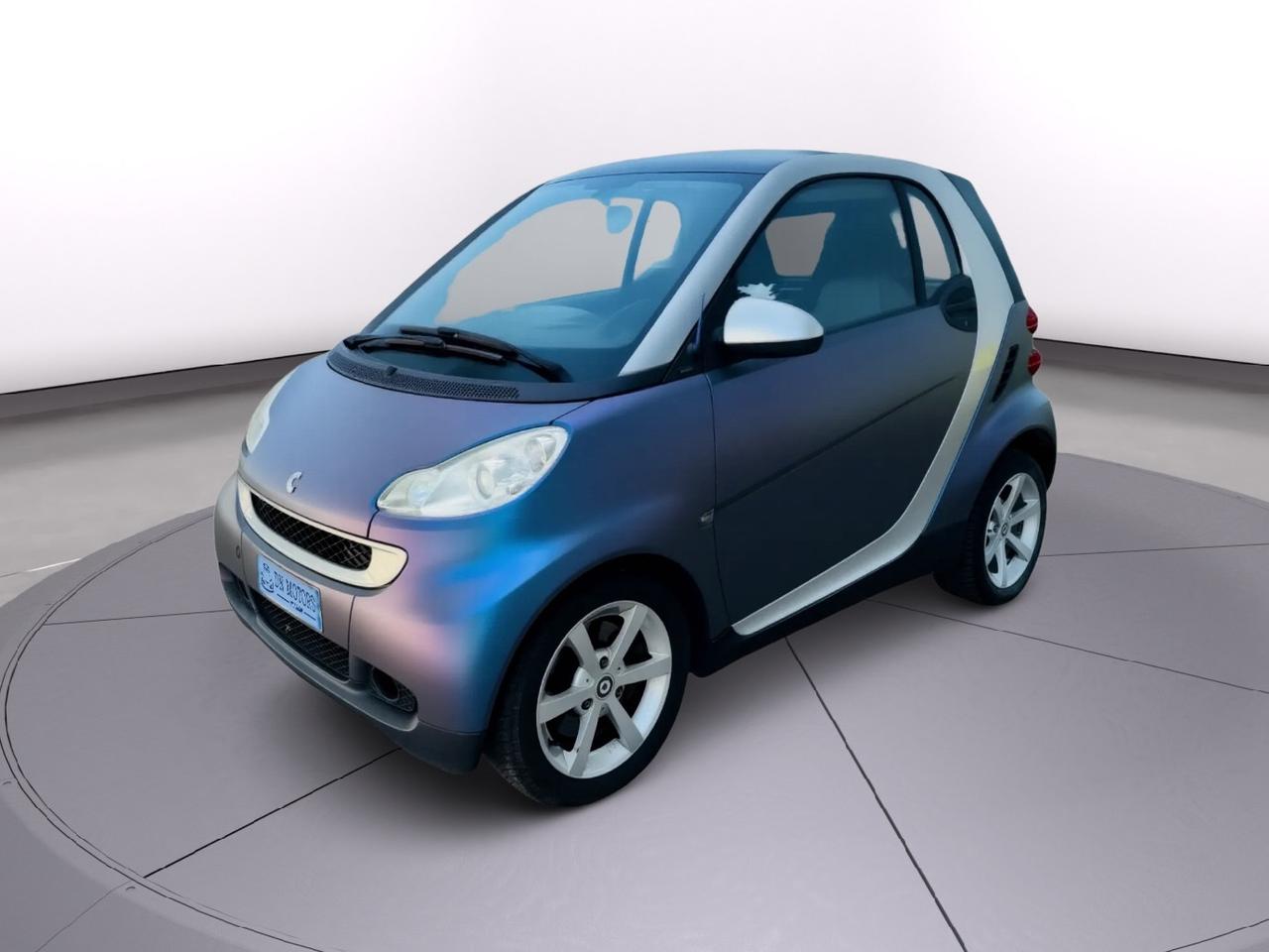 Smart ForTwo 1.0 passion anno 2010 segna 300.000km