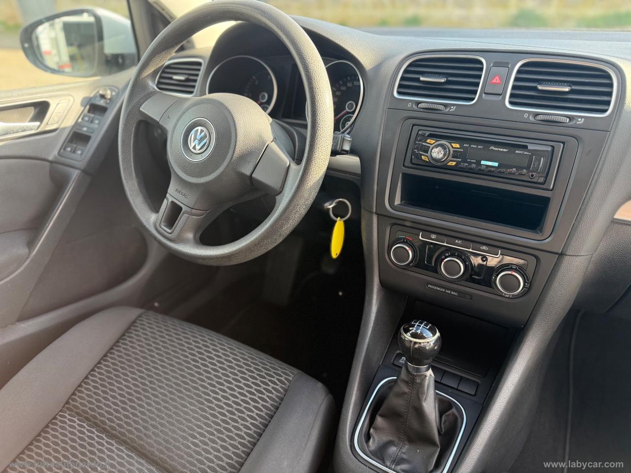 VOLKSWAGEN Golf Business 1.6 TDI 5p. Highline