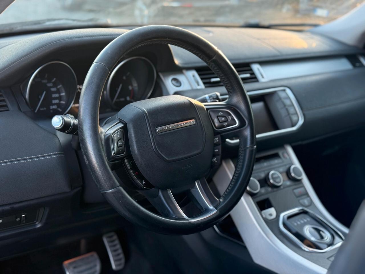 Land Rover Range Evoque 2.2 TD4 5p. Dynamic