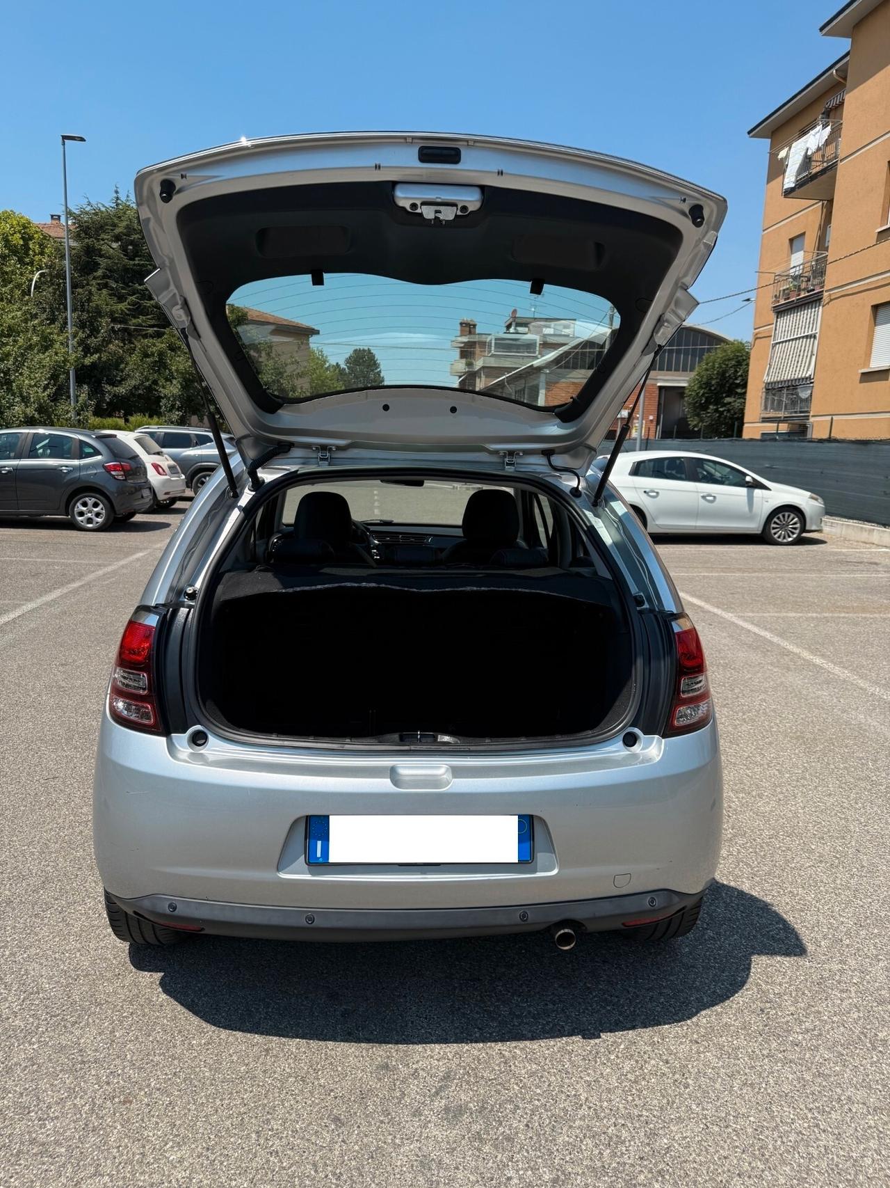 Citroen C3 1.2 - NAV. - NEOPATENTATI - 12 MESI DI GARANZIA -
