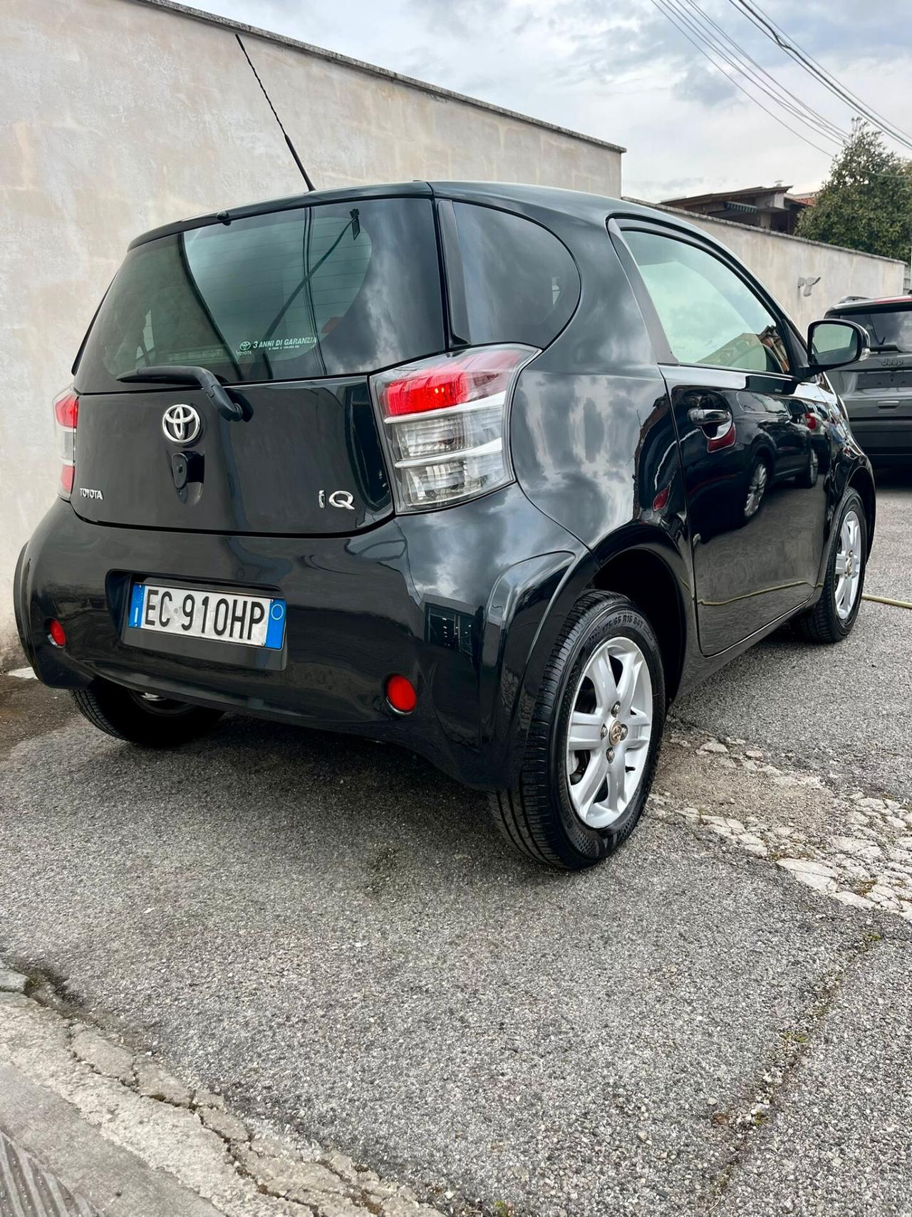 Toyota iQ 1.0 Sol