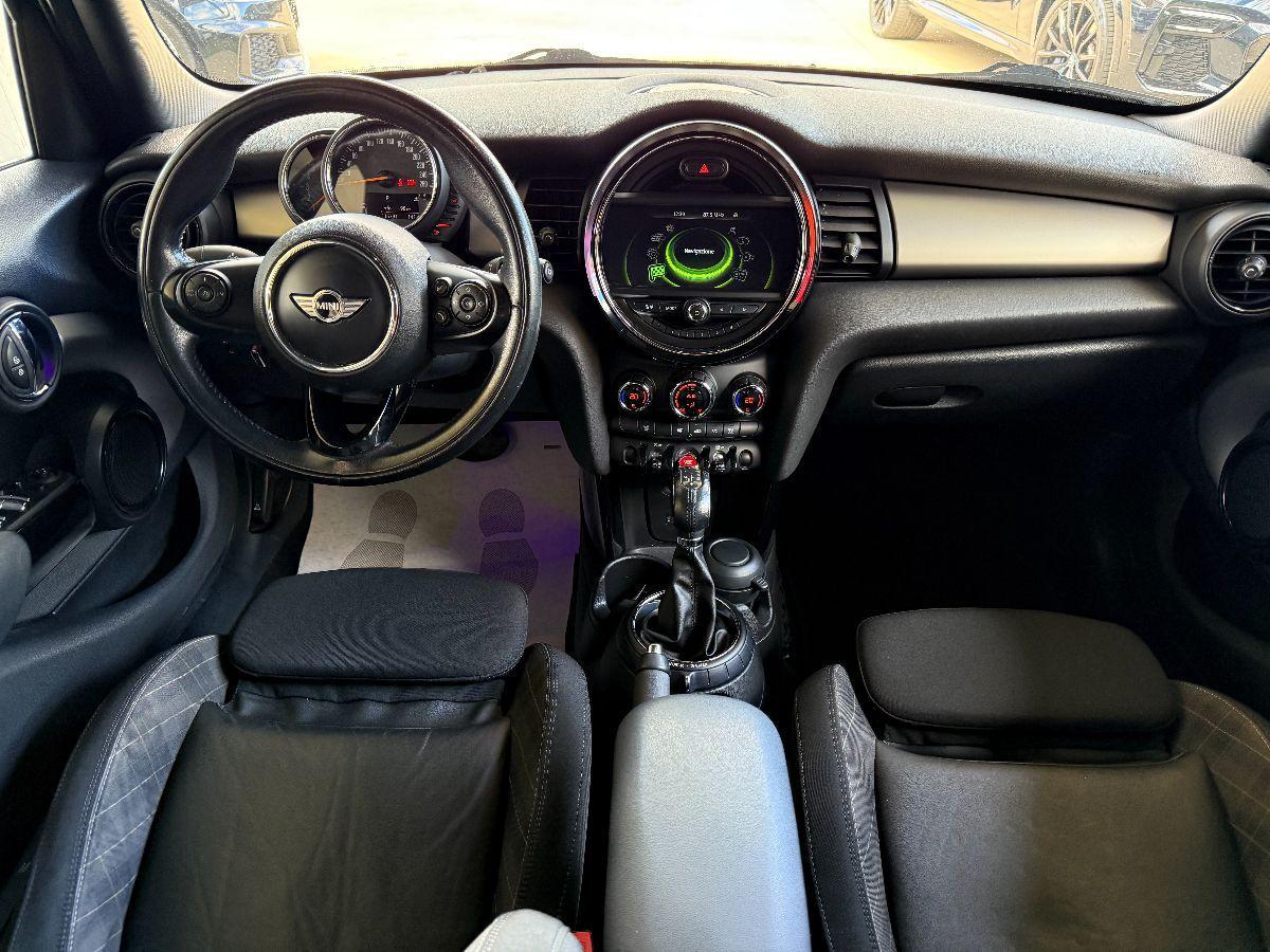 MINI - Mini 1.5 Cooper D 5p auto