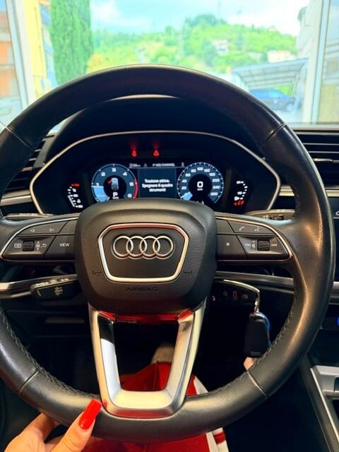 Audi Q3 35 TDI SPORTBACK S tronic Identity Black