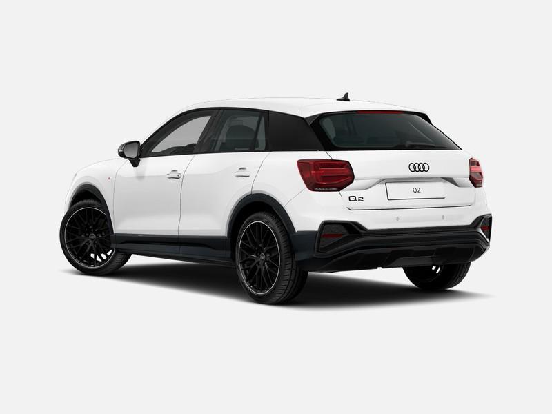 Audi Q2 30 2.0 tdi identity black