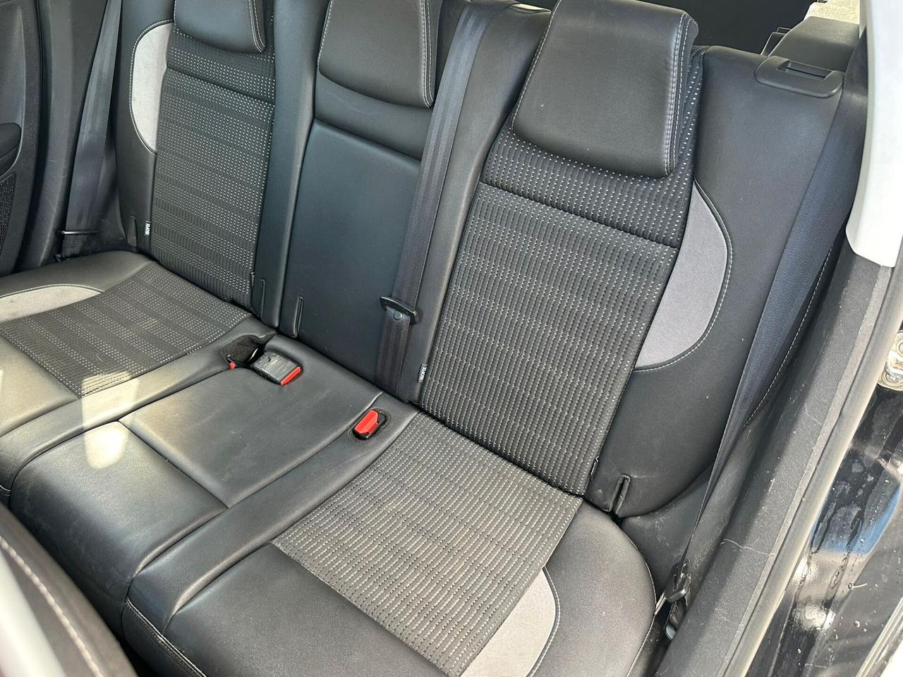 Peugeot 2008 BlueHDi 120 S&S Allure