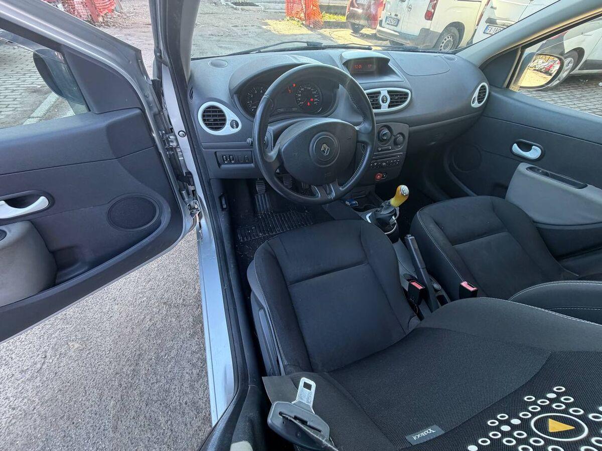 Renault Clio 1.2 16v Live! 5p