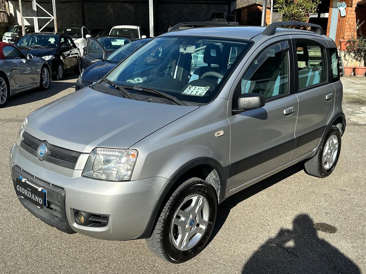 Fiat Panda 1.3 MJT 16V 4x4 Climbing gancio traino