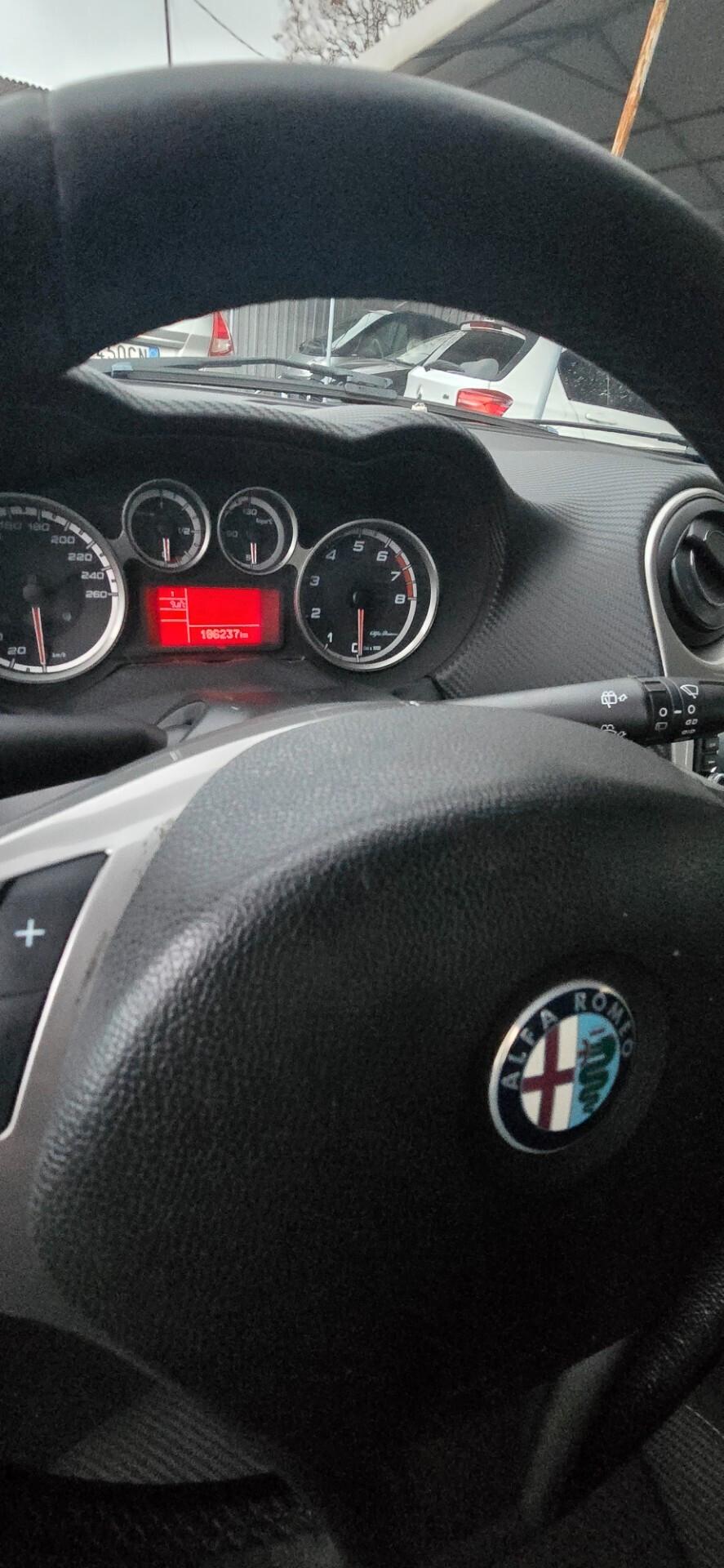 Alfa Romeo MiTo 1.4 T 155 CV Distinctive Sport Pack