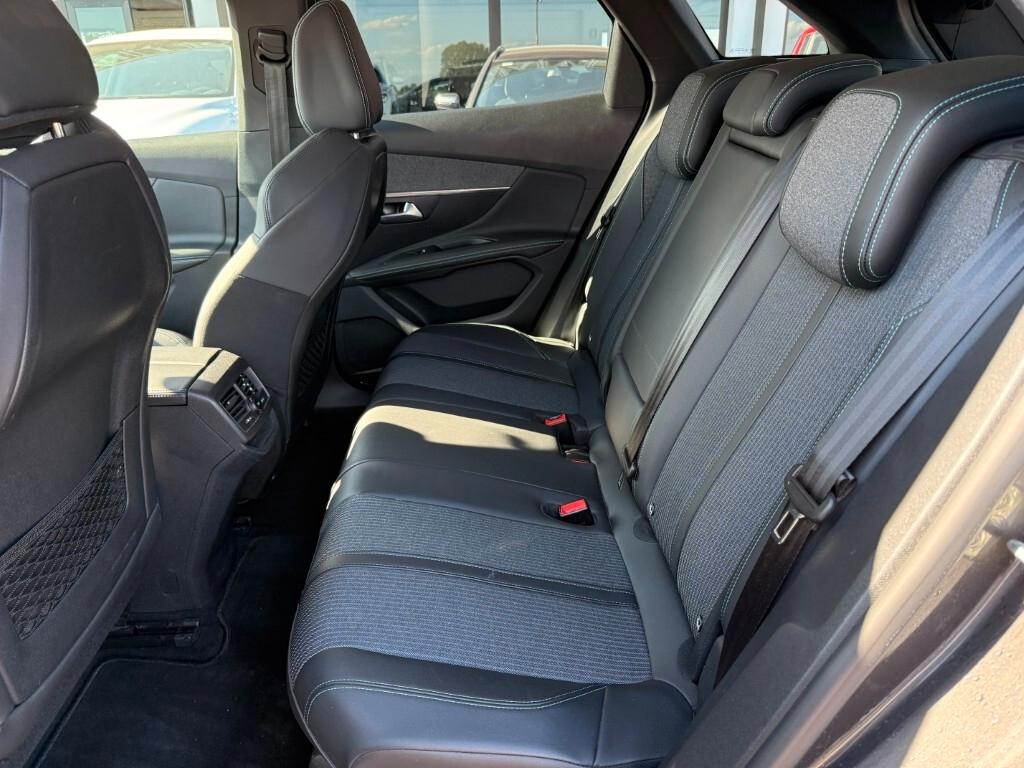 Peugeot 3008 BlueHDi 130 S&S EAT8 Allure Pack
