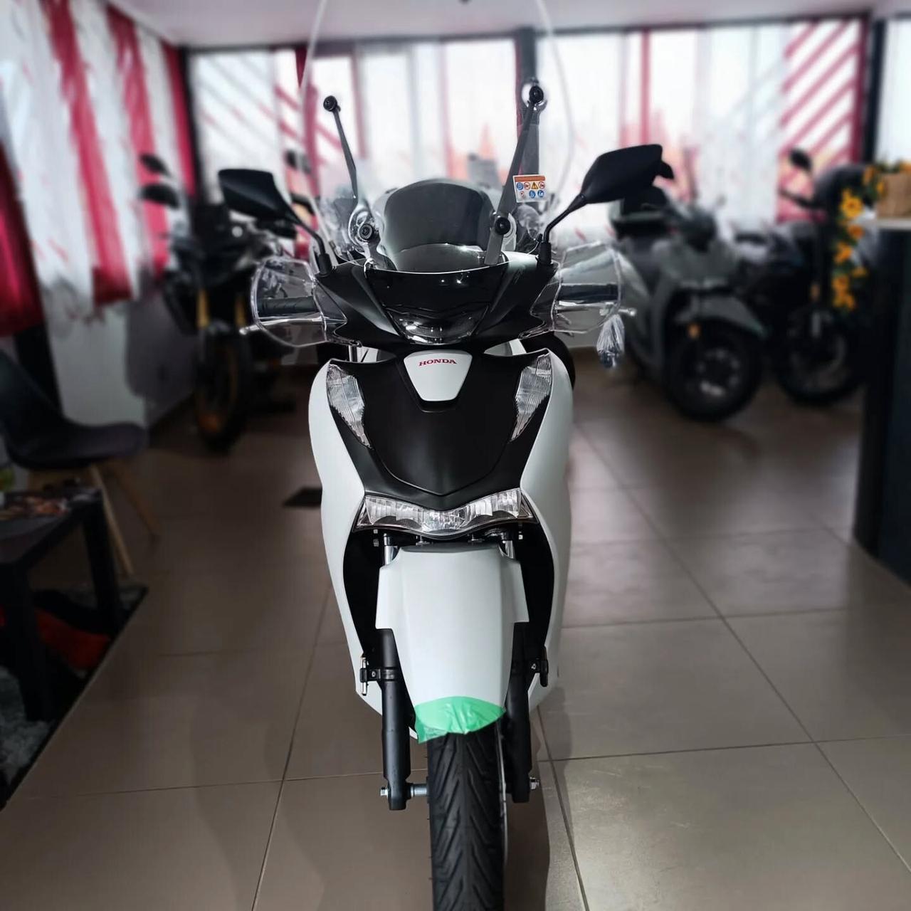 Honda SH 125 Sport NUOVI PRONTA CONSEGNA