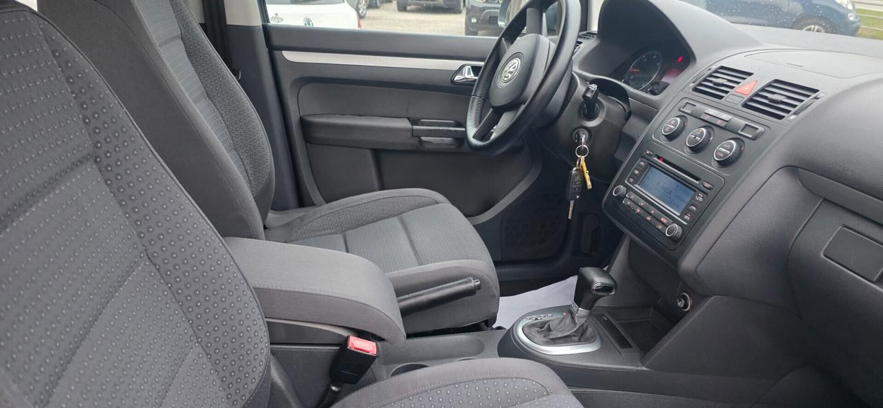 Volkswagen Touran 1.9 Diesel Cambio Automatico Neopatentati