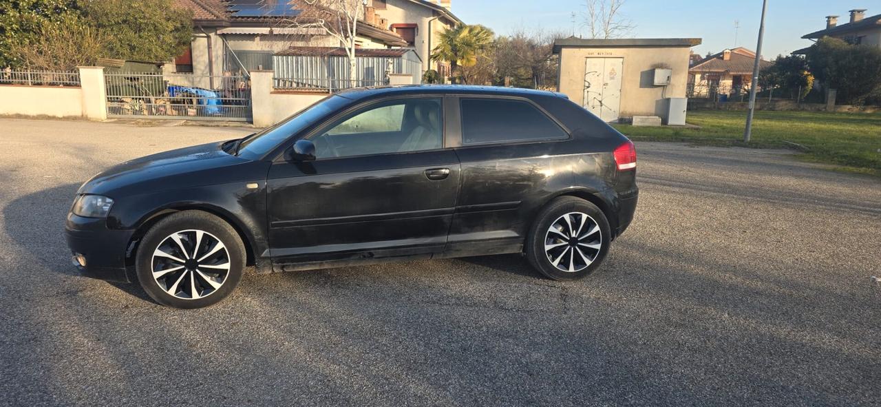 Audi A3 2.0 16V TDI Attraction