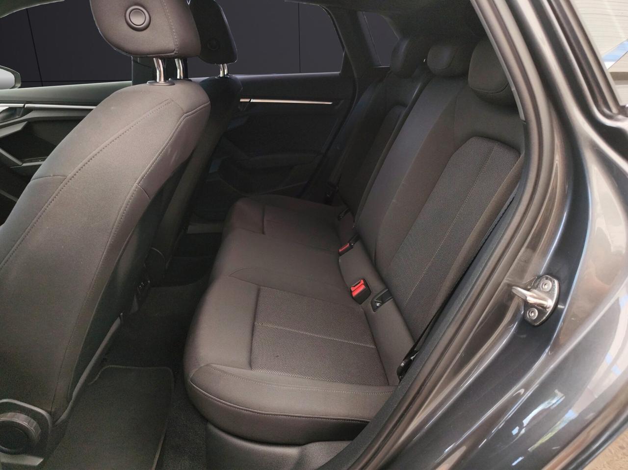 AUDI A3 4ª serie A3 SPB 35 TFSI S tronic S lin...