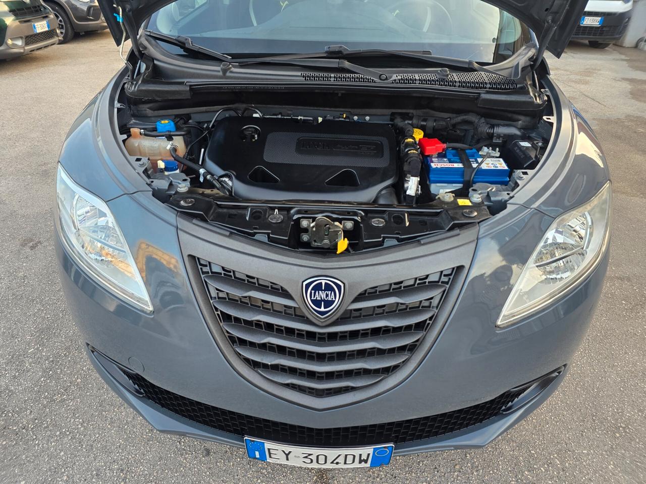 Lancia Ypsilon 0.9 TwinAir 85 CV 5 porte Metano Ecochic Elefantino