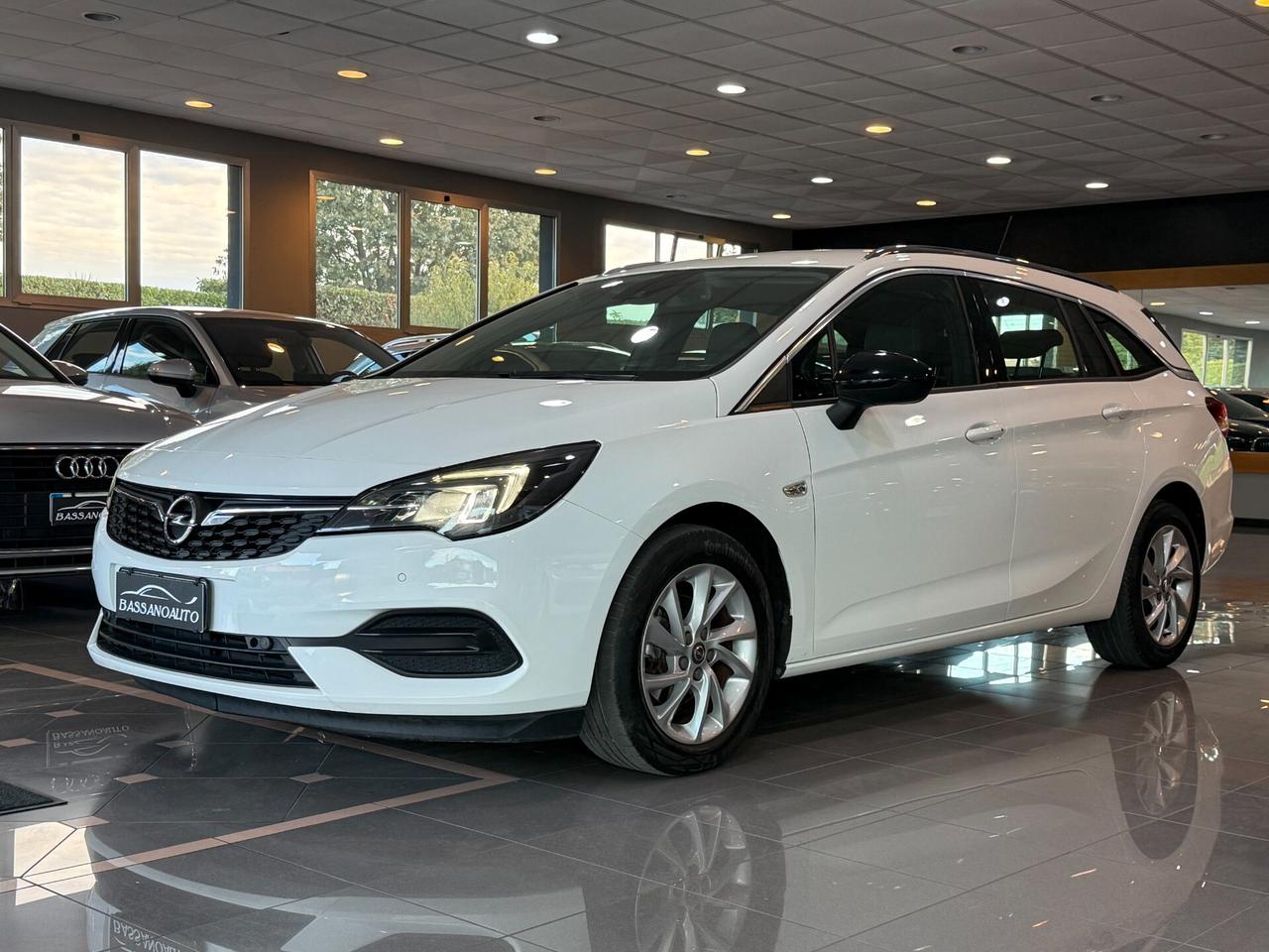 Opel Astra Sports Tourer 1.5 cdti Business Elegance