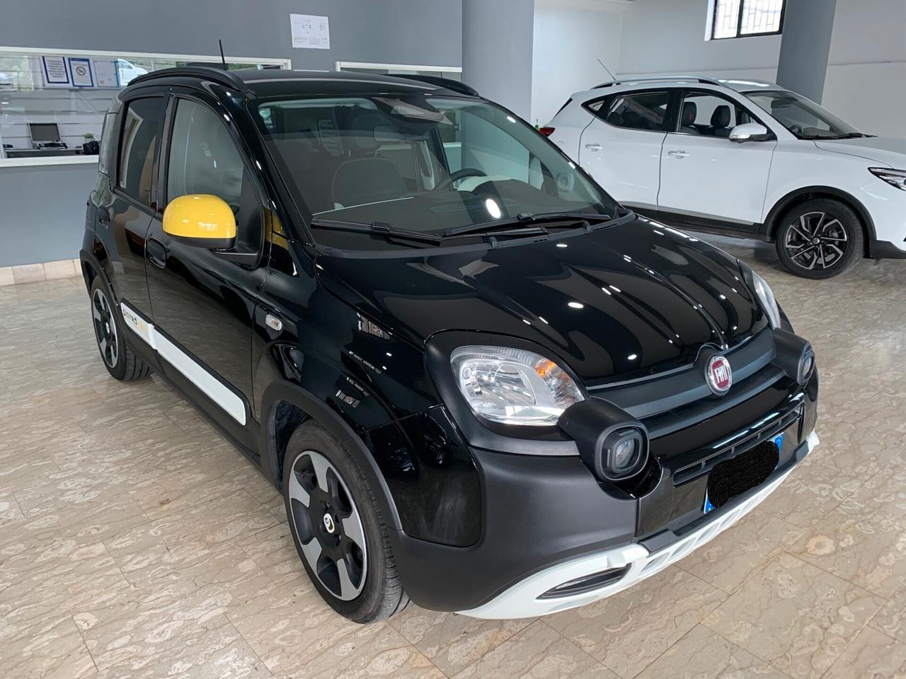 Fiat Panda 1.0 FireFly S&S Hybrid Pandina Cross 5 P.ti