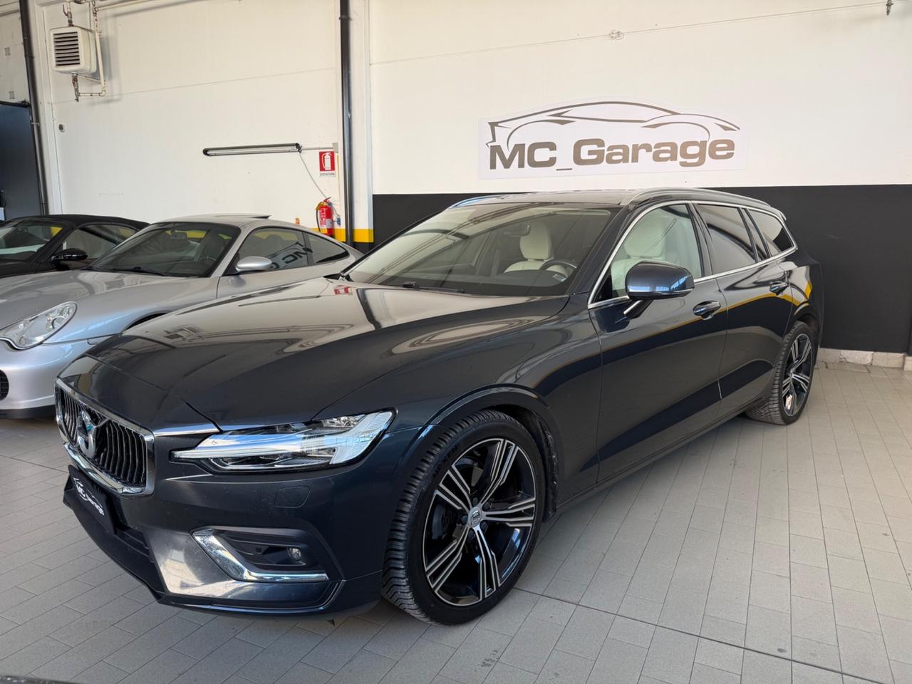 Volvo V60 D4 Geartronic R-design