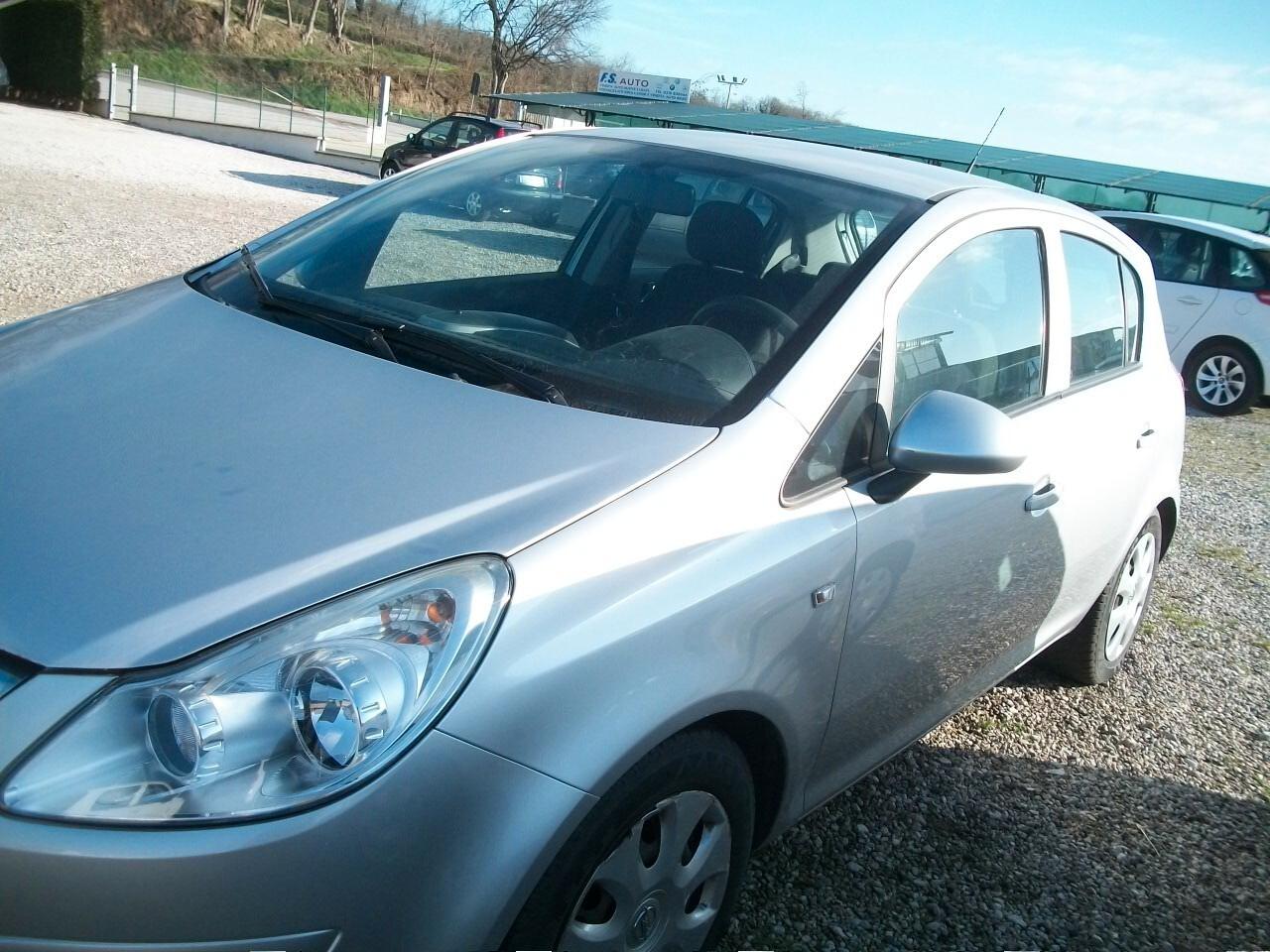 Opel Corsa 1.2 5 porte Enjoy 05 PORTE SI NEOPATENTATI CC 1229 EURO 04 BENZINA GARANZIA UN ANNO