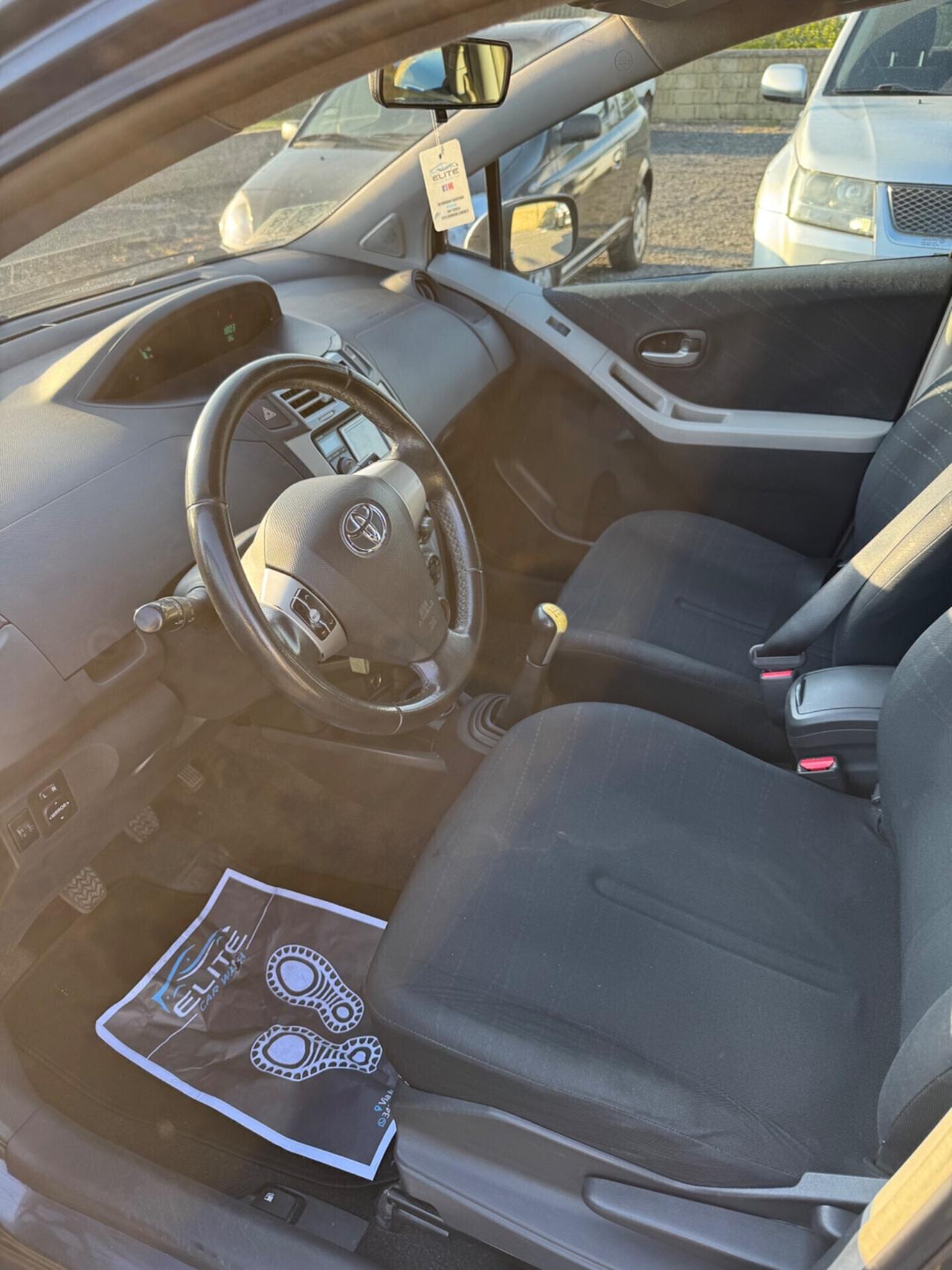 Toyota Yaris 1.3 5 porte M-MT Navi