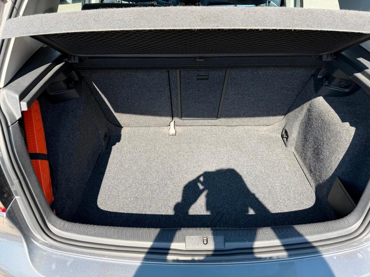 Volkswagen Golf 6 1.6 TDI 105CV 5P HIGHLINE UNIPRO 2010