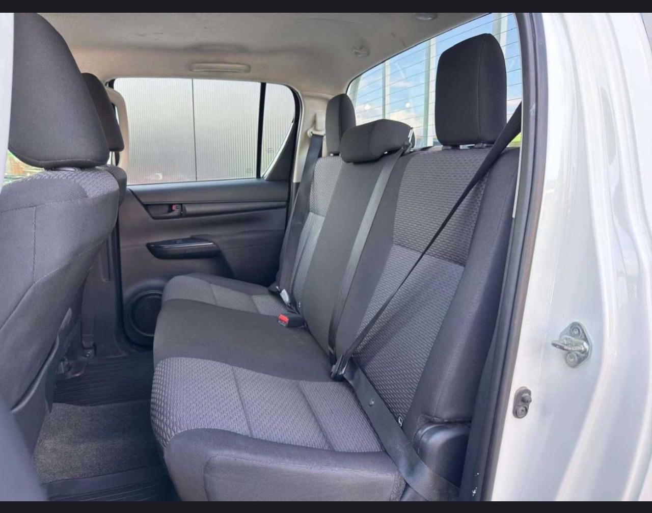 Toyota Hilux 2.4 D-4D 4WD 4 porte Double Cab Comfort