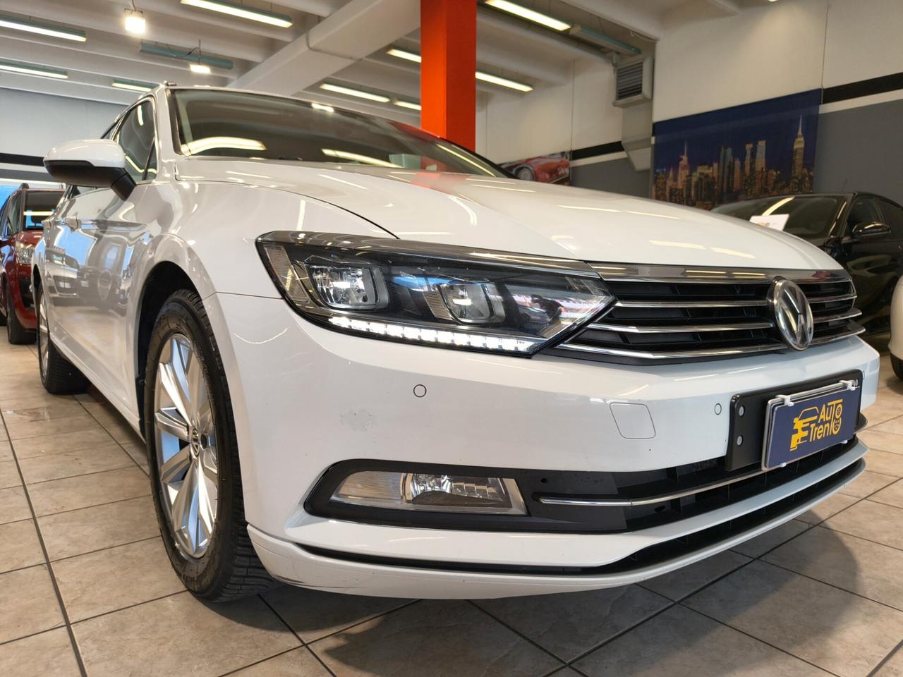 Volkswagen Passat 1.6 TDI SCR DSG Business BMT