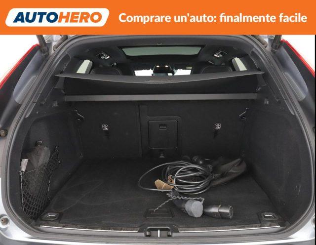 VOLVO XC60 B5 AWD Geartronic R-design